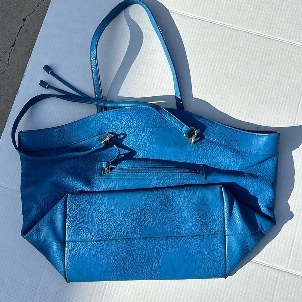Preloved Olivia + joy  blue tote  bag, double strap gold hardware - Picture 6 of 9